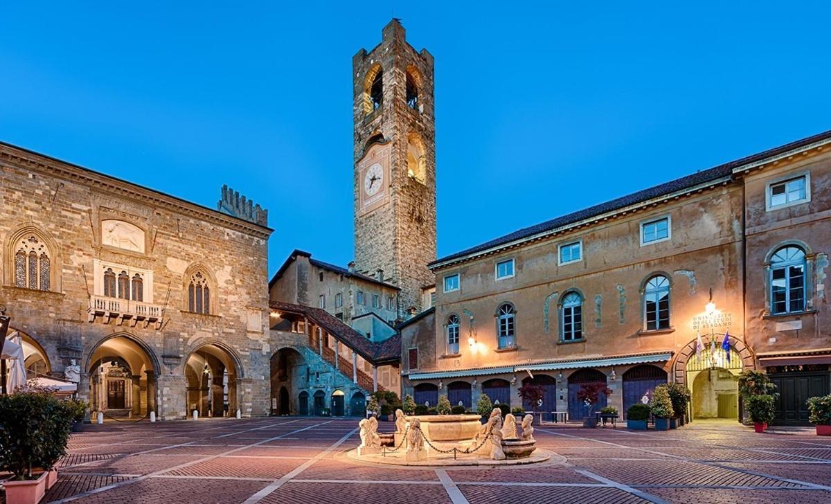 Smart Gold Apartment Luxury Central Bergamo Esterno foto